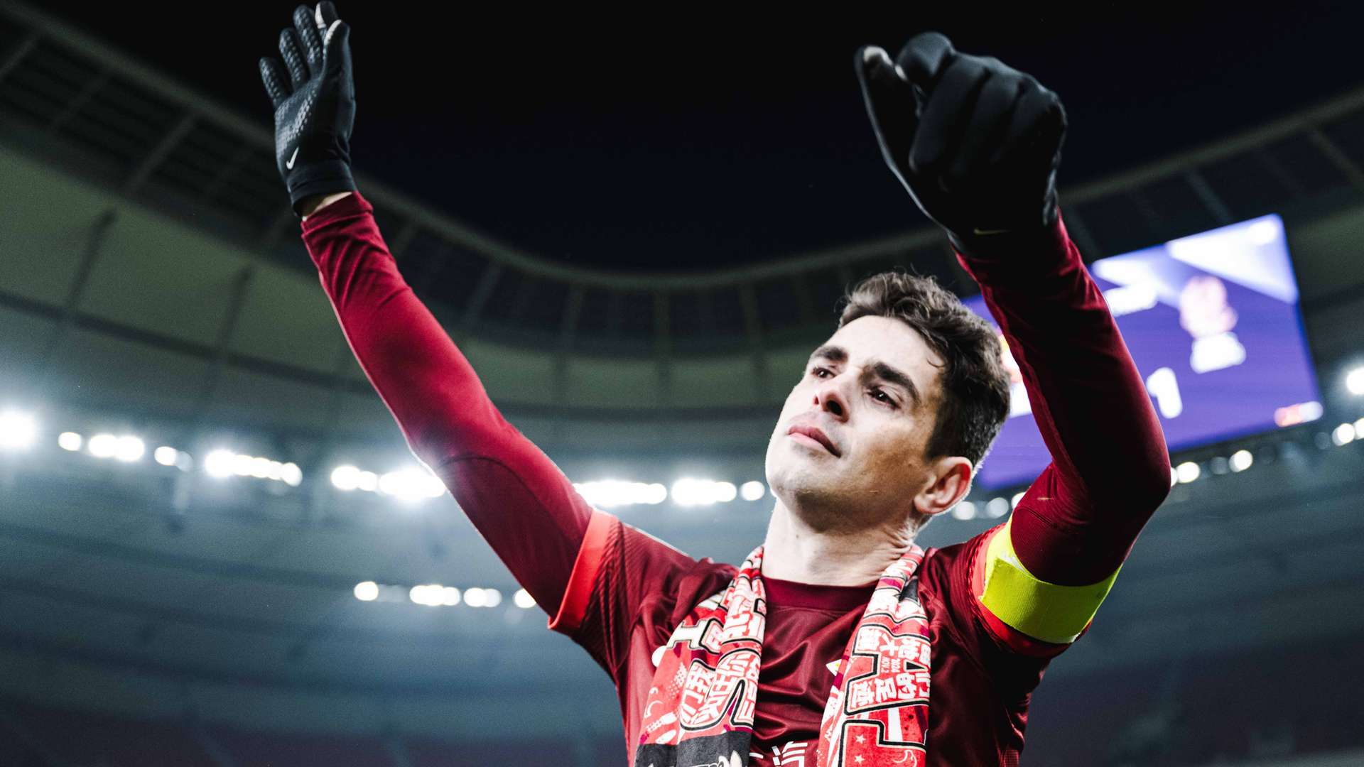 而是坚持不 而是坚持不